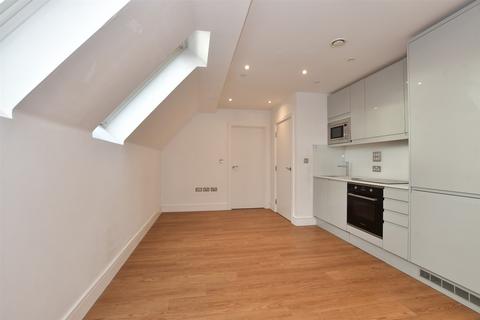 1 bedroom apartment for sale, London Road, Romford, Essex