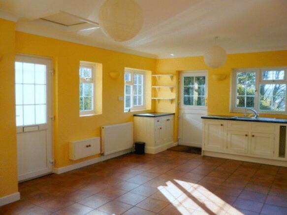 Kitchen diner 1