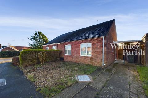 2 bedroom semi-detached bungalow for sale, Croft Close, Harleston IP20 9QD