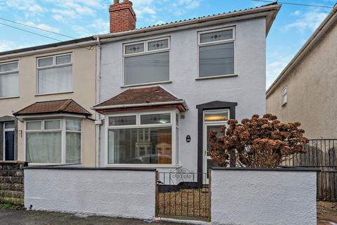 4 bedroom semi-detached house for sale, New Queen Street, Bristol, BS15