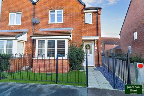 3 bedroom semi-detached house for sale, Stearn Way, Buntingford SG9