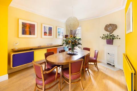 26 Shipton Street, London, E2 7RU