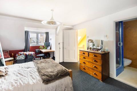 26 Shipton Street, London, E2 7RU