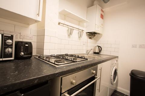 2 bedroom flat for sale, Newington Butts, Kennington