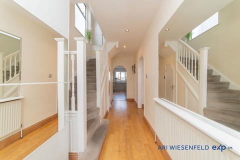 undefined, Gainsborough Gardens, London NW11