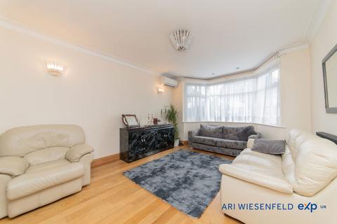 undefined, Gainsborough Gardens, London NW11