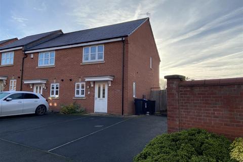 2 bedroom townhouse for sale, 26 Lodge Farm Chase, Ashbourne