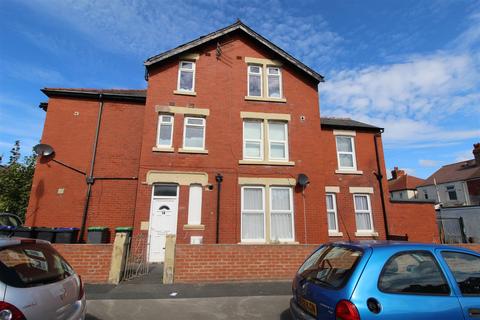 1 bedroom flat to rent, 101 St. Heliers Road, Blackpool