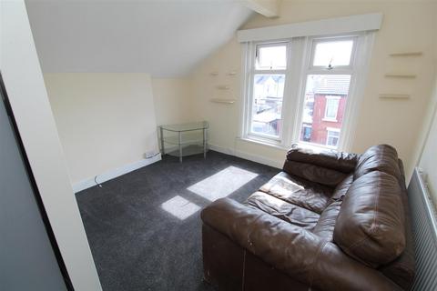 1 bedroom flat to rent, 101 St. Heliers Road, Blackpool