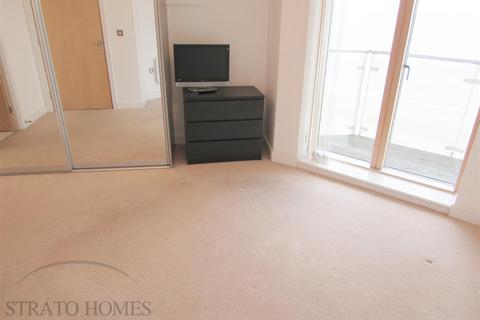 2 bedroom flat to rent, Honeycombe Beach, Bournemouth