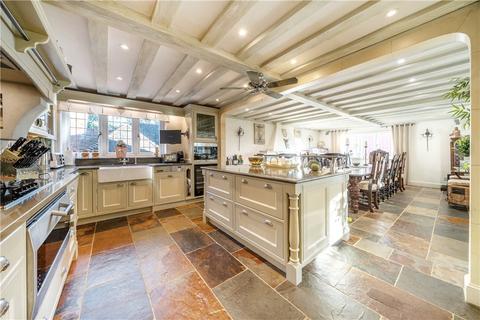 3 bedroom apartment for sale, Framewood Road, Stoke Poges, Buckinghamshire