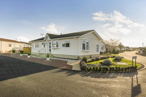 2 bedroom mobile home for sale, Mickleton Road, Broadway, Worcestershire