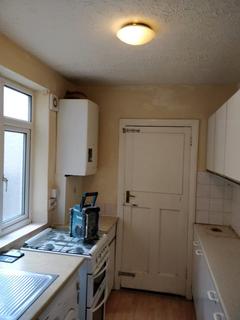 2 bedroom flat to rent, Whalebone Grove,  Romford, RM6