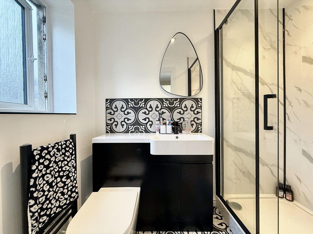 Master En-Suite