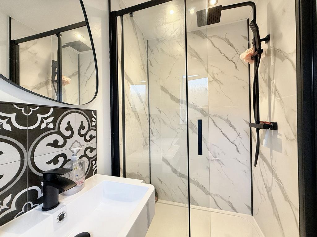 Master En-Suite