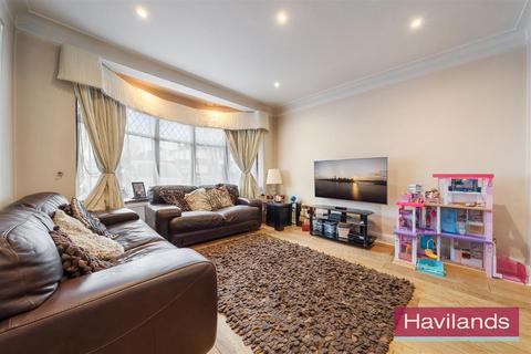 3 bedroom terraced house for sale, Hedge Lane, London