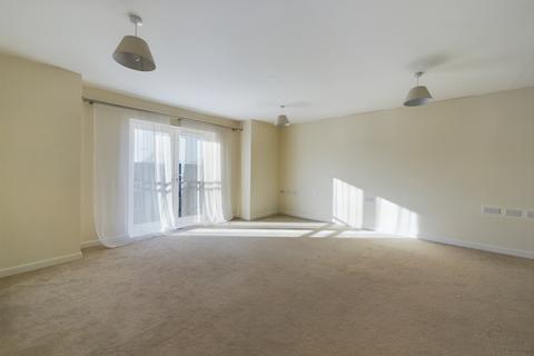 2 bedroom flat to rent, Snetterton Heath, Kingsway, GL2