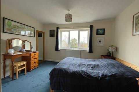 5 Coach Close, Berkeley, GL13 9EJ