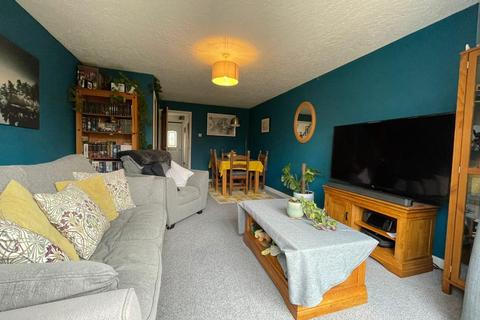 5 Coach Close, Berkeley, GL13 9EJ