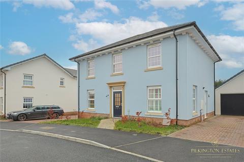 4 bedroom detached house for sale, Willow Drive, Cullompton EX15