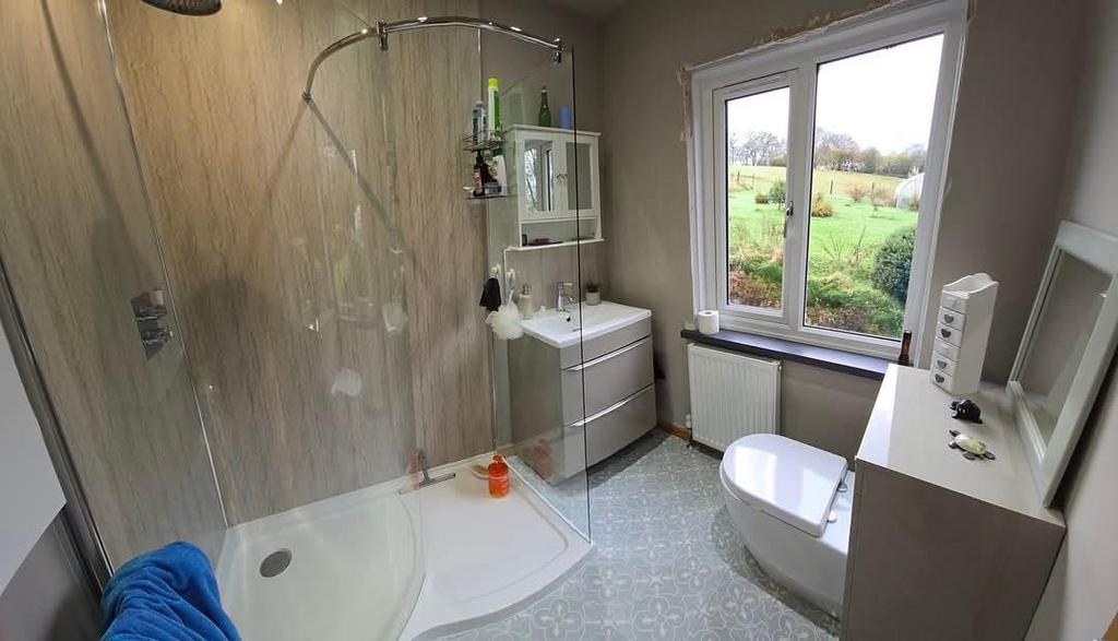 En suite shower room