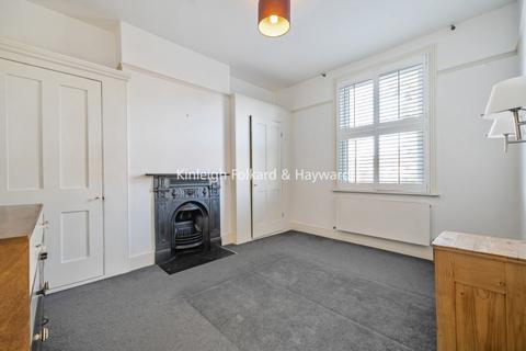 3 bedroom end of terrace house to rent, Durban Road Beckenham BR3