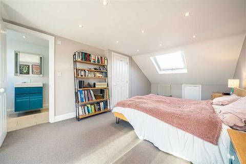 4 bedroom house for sale, Eversley Road, London SE7