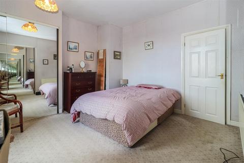 2 bedroom semi-detached house for sale, Overthorpe Road, Dewsbury WF12