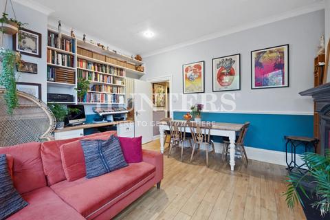 3 bedroom flat for sale, Fordwych Road, London, NW2 3NH