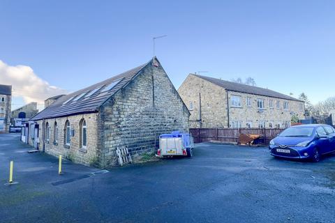 Property to rent, Fair Lea Road, Huddersfield HD4