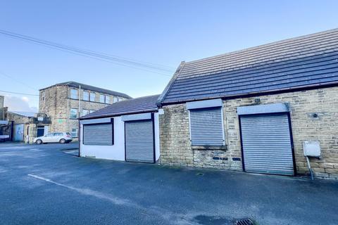 Property to rent, Fair Lea Road, Huddersfield HD4