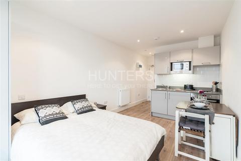 Studio to rent, Luminaire Apartments, Kilburn High Road, NW6 7JR