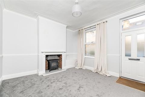 8 Ashgrove, Greengates, Bradford, BD10 0BP