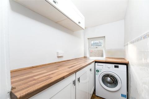 8 Ashgrove, Greengates, Bradford, BD10 0BP