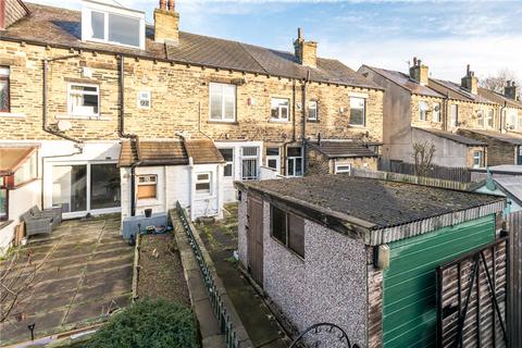 8 Ashgrove, Greengates, Bradford, BD10 0BP