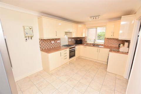 3 bedroom house for sale, Hunt Avenue, Heybridge