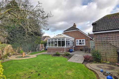 3 bedroom detached bungalow for sale, William Judge Close, Tenterden