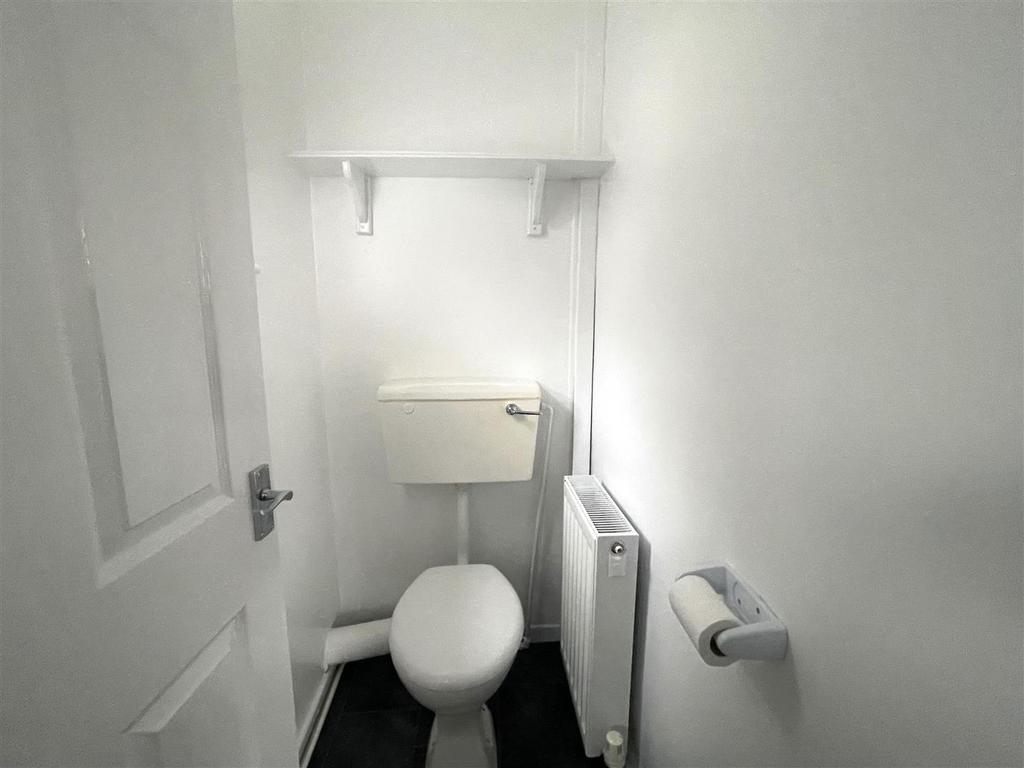 GF WC.jpg