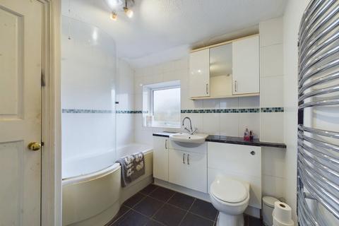 10 Cavendish Drive, Northampton, NN3 3DH