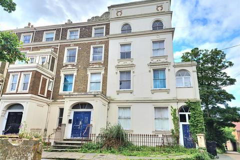 2 bedroom flat to rent, Pegwell Road, Ramsgate