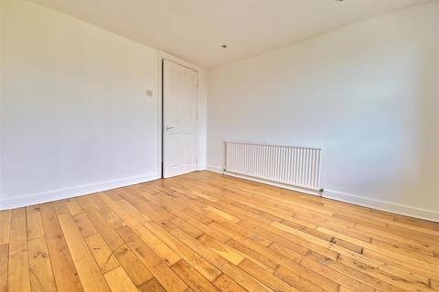 2 bedroom flat to rent, Pegwell Road, Ramsgate