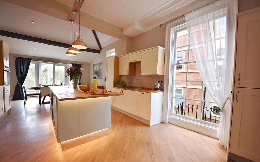 Breakfast Kitchen