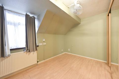 52 Kirkham Road, London, E6 5RY