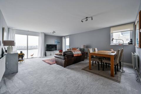 2 bedroom flat to rent, Erebus Drive, Thamesmead, London, SE28