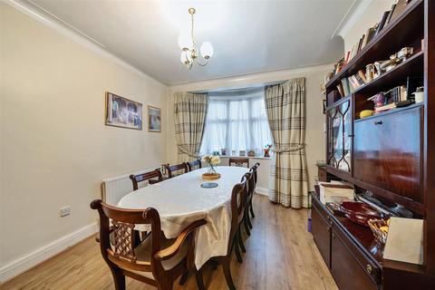 3 bedroom semi-detached house for sale, Cranmer Road, Edgware, Middlesex