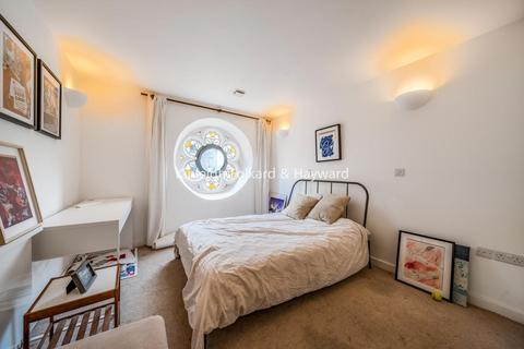 1 bedroom flat for sale, Mundania Road, East Dulwich