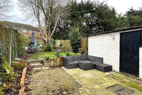 2 bedroom semi-detached house for sale, Farringdon Road, Havant, Hampshire, PO9