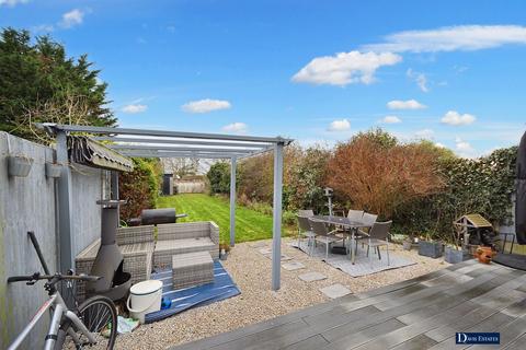 175 Shepherds Hill, Harold Wood, Romford, RM3 0NR