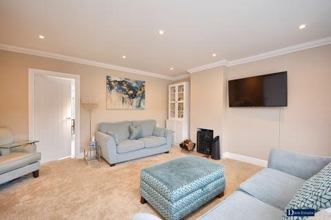 175 Shepherds Hill, Harold Wood, Romford, RM3 0NR