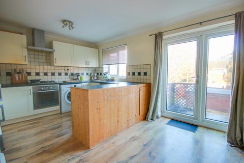 3 bedroom terraced house for sale, WEST END PARK! KITCHEN/DINER! PARKING TO REAR!